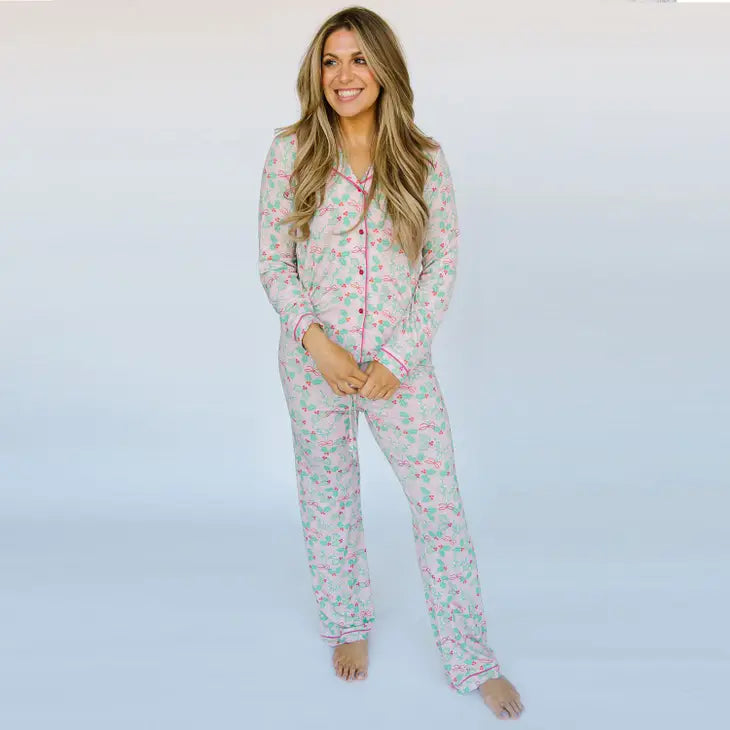 Charlotte Mistletoe Kisses Pajama Set